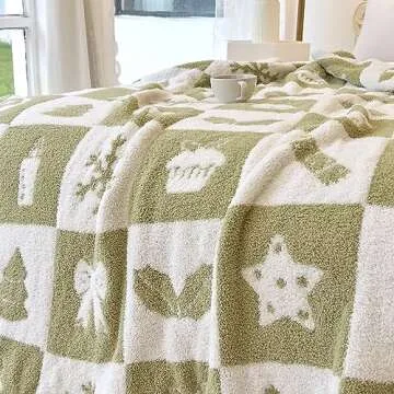 Ultra Cozy Sage Green Christmas Checkered Throw Blanket Microfiber Checkerboard Blanket Knitted Gingham Lightweight Soft Warm Blanket for Sofa Bed Decor (Sage Green, 50 x 60 in)