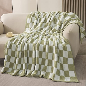 Luxurious Checkered Throw Blanket for Cozy Comfort
