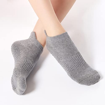 Zando Non-Slip Pilates Socks for Ultimate Comfort