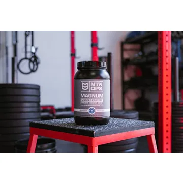 MTN OPS Magnum Strawberry Protein Powder - Zero Sugar, 23g Protein