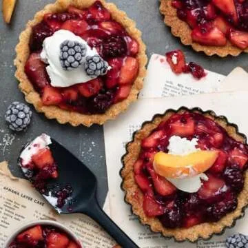 GIR: Get It Right Premium Seamless Spoonula - Non-Stick Heat Resistant Silicone Scraper Spatula - Perfect for Mixing, Serving, Scraping, Stirring, and More - Mini - 8 IN, Mint