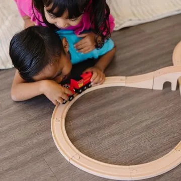 Melissa & Doug Classic Wooden Figure Eight Train Set