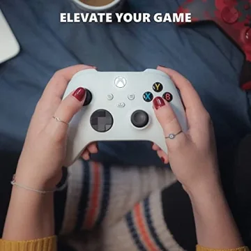 Xbox Core Wireless Controller in Robot White | All Devices