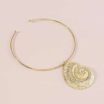 YANCHUN Shell Necklace Gold Seashell Necklace Starfish Conch Pandent Necklace Statement Trendy Jewelry Mermaid Beach Accessories Summer Stuff Dresses Accessories