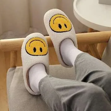 dubuto Smile Face Slippers for Kids, Cozy Plush Design
