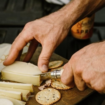 Opinel No. 08 Knife – Classic Design & Practical!