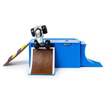 Monster Jam, Ship It & Flip It Transforming Playset with Exclusive 1:64 Scale Die-Cast Monster Jam Truck