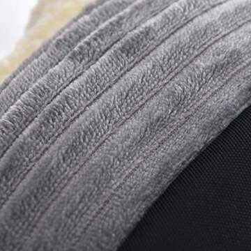 Cozy Self-Warming Pet Bed for Dogs and Cats, 35-Inch