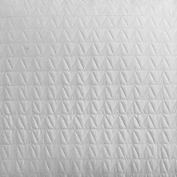 Ed-Ellen Degeneres Quilt Set - Stylish All Season Bedding