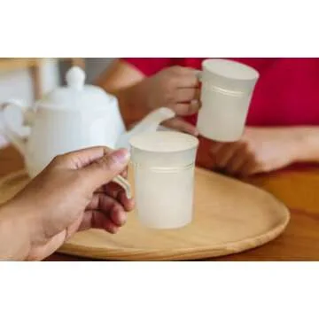 " OCCASIONS " 40 Mugs Pack, Heavyweight Disposable Wedding Party Plastic 8 oz Coffee Mugs/Tea Cups/Cappuccino Cups/Espresso Cup with Handles (8 oz Mugs, Ivory & Gold Rim)