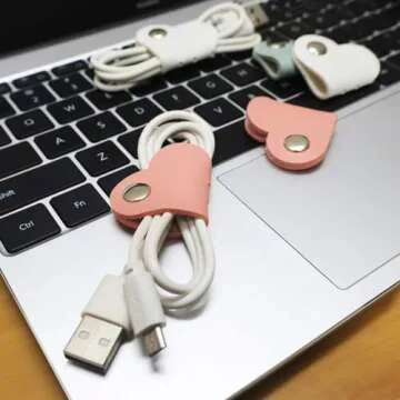 Heart Cord Organizer Earbud Holder Earphones Headphones Cable Winder Earbud Organizer, 3PCS PU Leather Cable Organizer Gifts for Men Women lover, Matcha Green/Pink/White