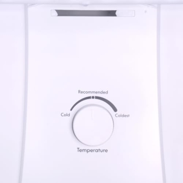 Kenmore 33" Refrigerator with Ice Maker & Adjustable Shelves