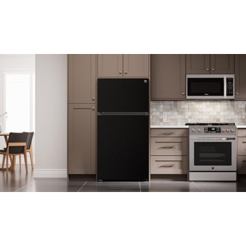 Kenmore 33" Refrigerator with Ice Maker & Adjustable Shelves