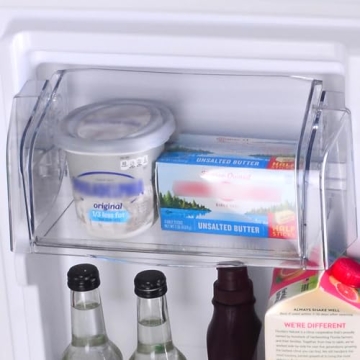 Kenmore 33" Refrigerator with Ice Maker & Adjustable Shelves