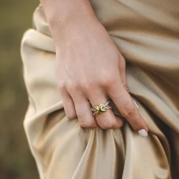 DNSWEZ Two Tone Intertwined Crossover Statement Ring