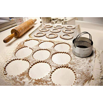 HULISEN Biscuit Cutter Set - 5 Durable Stainless Steel Cutters with Handle
