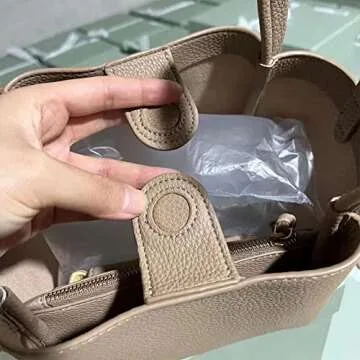 Elegant Women's Vegan Leather Bucket Bag - Stylish & Functional