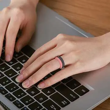 Stylish Egnaro Silicone Wedding Ring for Women