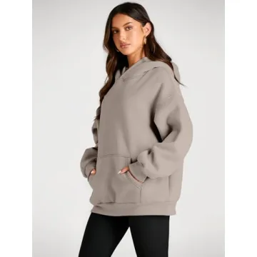 Trendy Queen Women's Oversized Fleece Sweatshirt for Fall 2025