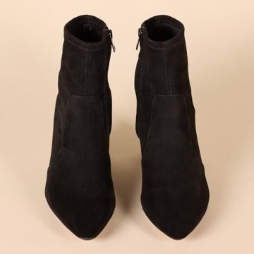 Amazon Essentials Women's Fitted Stretch Heel Boot - Chic Comfort