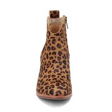 UGG Women's Kingsburg Leopard Boot, Natural, 8