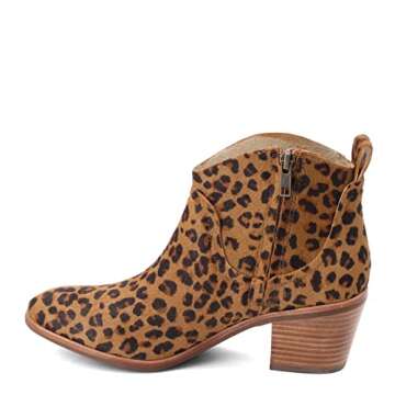 UGG Women's Kingsburg Leopard Boot, Natural, 8