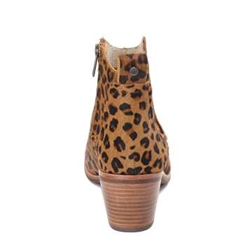 UGG Women's Kingsburg Leopard Boot, Natural, 8