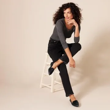 Stylish Women's Loafer Flat in Black Faux Leather