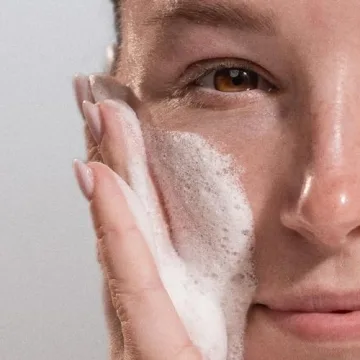 Dermalogica Daily Microfoliant Exfoliant Scrub for Brighter Skin