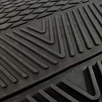 FANMATS 8920 Texas Tech Red Raiders 2-Piece Heavy Duty Vinyl Car Mat Set, Front Row Floor Mats, All Weather Protection, Universal Fit, Deep Resevoir Design