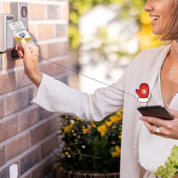 Christmas Winter Badge Reel for Easy ID Display and Style