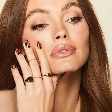 Mani Muse Tortoiseshell Press-Ons: Salon-Quality Nails