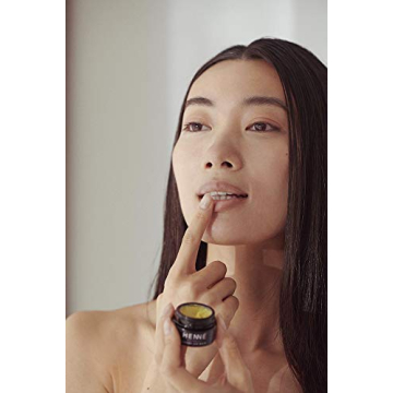 Henné Organics Luxury Lip Balm - Organic Moisturizer in Stylish Tube