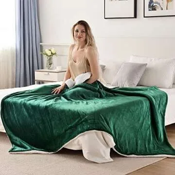 SOCHOW Sherpa Fleece Throw Blanket, Double-Sided Super Soft Luxurious Plush Blanket Twin Size 60 inchx80 inch, Green