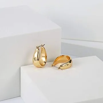 Stylish LILIE&WHITE Hammered Gold Chunky Hoop Earrings