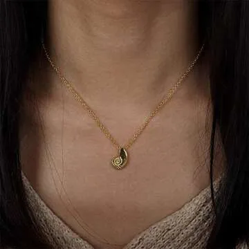 Exquisite Conch Snail Shell Pendant Necklaces for Women