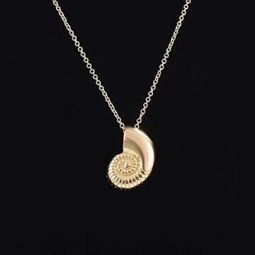 Exquisite Conch Snail Shell Pendant Necklaces for Women