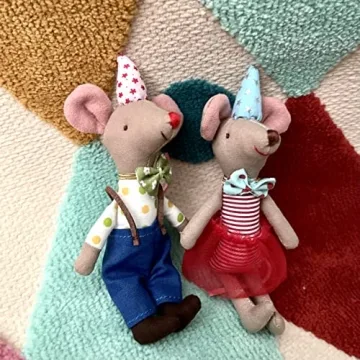 Unique LEVLOVS Circus Mouse Matchbox for Kids