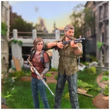 Last of Us Joel & Ellie Action Figures - Ultimate Gift for Gamers