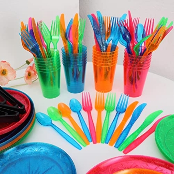 QIANQUEYUE 150PCS Colorful Disposable Dinnerware Set