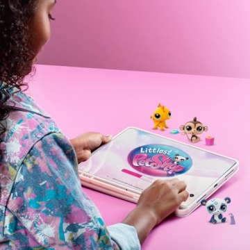 Littlest Pet Shop Gen 7 Playset Mystery Figures Collectible Toy