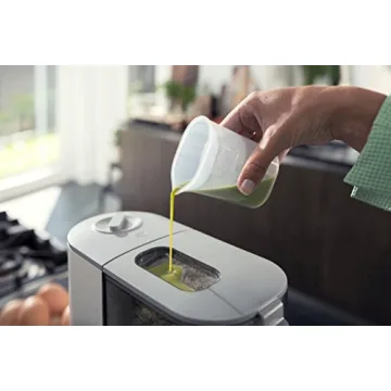 Philips Kitchen Appliances Compact Pasta and Noodle Maker, Viva Collection, Comes with 3 Default Classic Pasta Shaping Discs, Fully Automatic, Recipe Book, Small, White (HR2370/05)