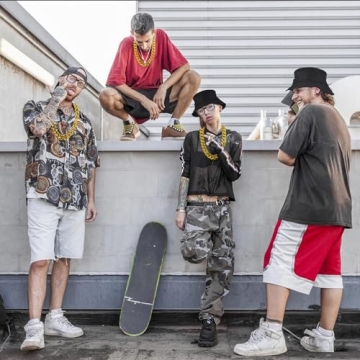 Stylish Hip Hop Costume Kit for Retro 80s and 90s