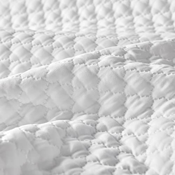 CozyLux King Size Quilt Set White 3 Pieces - Lightweight Bedspread