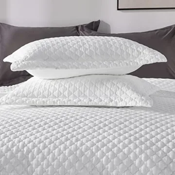 CozyLux King Size Quilt Set White 3 Pieces - Lightweight Bedspread