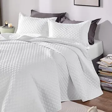 CozyLux King Size Quilt Set White 3 Pieces - Lightweight Bedspread
