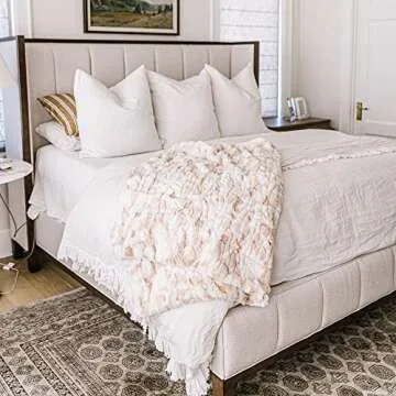 Minky Designs Crème Brulee Faux Fur Minky Blanket – Ultra Soft, Fluffy & Luxurious Minky Throw for Couch, Bed & Home Décor – Posh Collection (Medium)