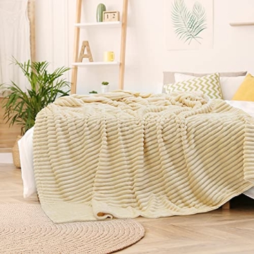 GREEN ORANGE Fleece Throw Blanket - Cozy, Hypoallergenic Gift