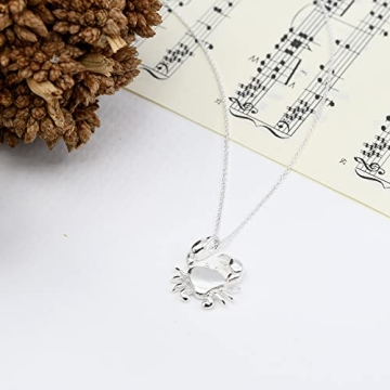 AeraVida Charming Crab Claws Cancer Zodiac Necklace