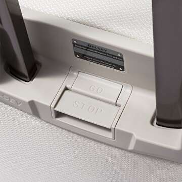 Delsey Paris Luggage Chatelet Hard+ 3 Piece Set Spinner (Champagne)